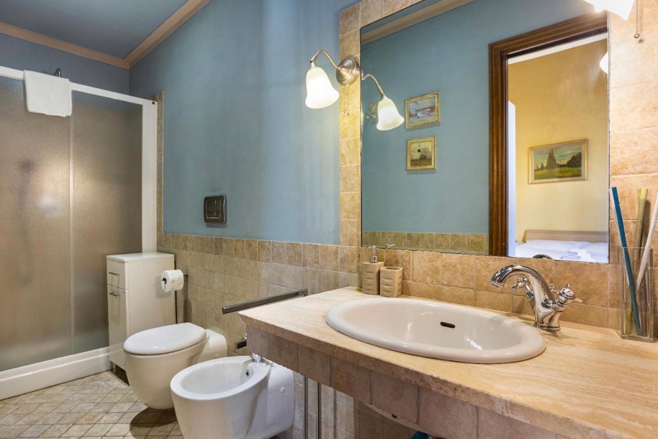 Apartamento Cozy Classic Italian House Near Santa Croce, On The Lungarno Florencia Exterior foto